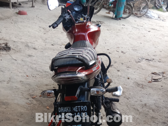 ডিসকভার ১০০ Motorbike